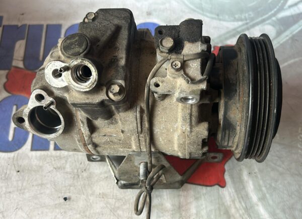 Compressore aria condizionata Volkswagen Passat 1.9 B5 - immagine 3