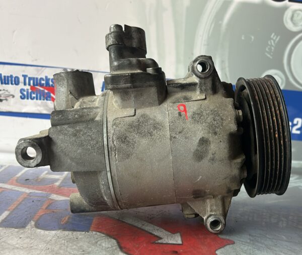Compressore aria condizionata Volkswagen Golf 6 1.6 - immagine 4