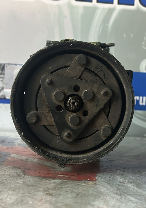 Compressore aria condizionata Renault Clio 2^serie 1.5 CDI