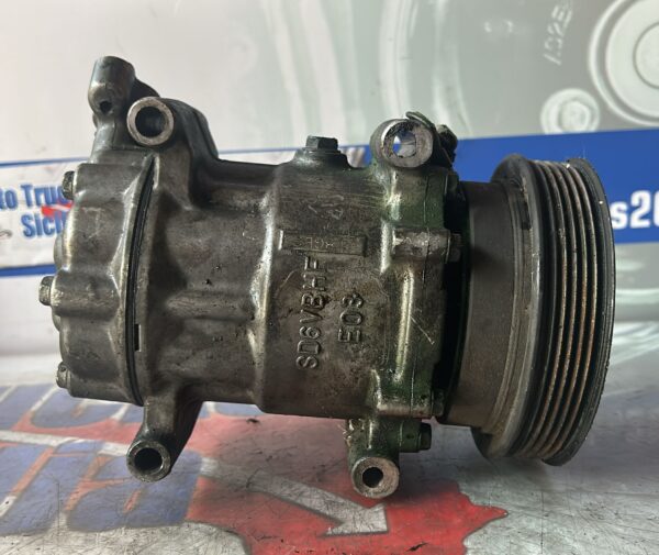 Compressore aria condizionata Renault Clio 2^serie 1.5 CDI - immagine 4