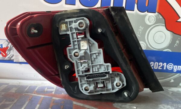 Stop/Fanale dx Mercedes Classe C W204 SW - immagine 3