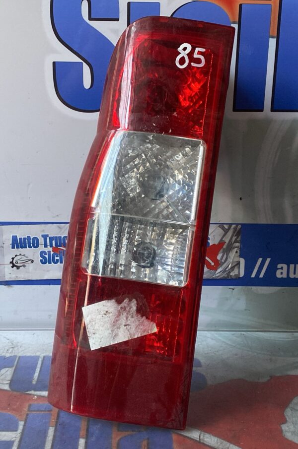 Stop/Fanale sx Ford Transit MK7