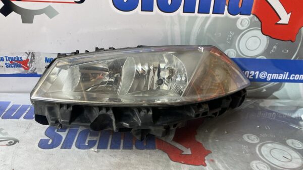 Faro sx Renault Megane 2^serie