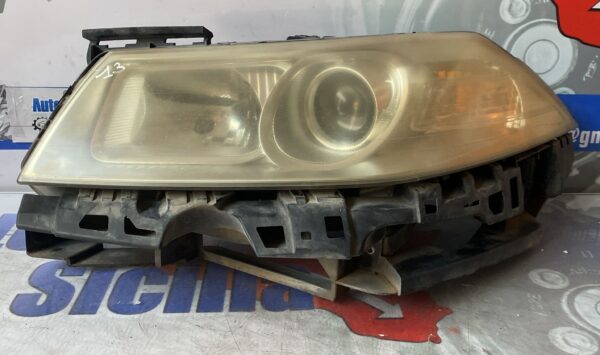 Faro  sx Renault Megane 2^serie