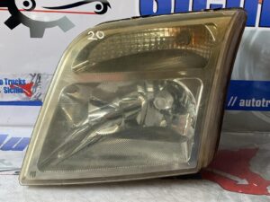 Faro sx Ford Transit Connect TC7/P70/P80