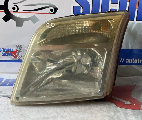 Faro sx Ford Transit Connect TC7/P70/P80