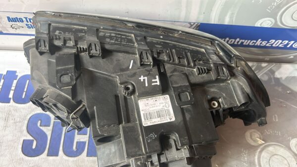 Faro dx BMW X3 E83 - immagine 3