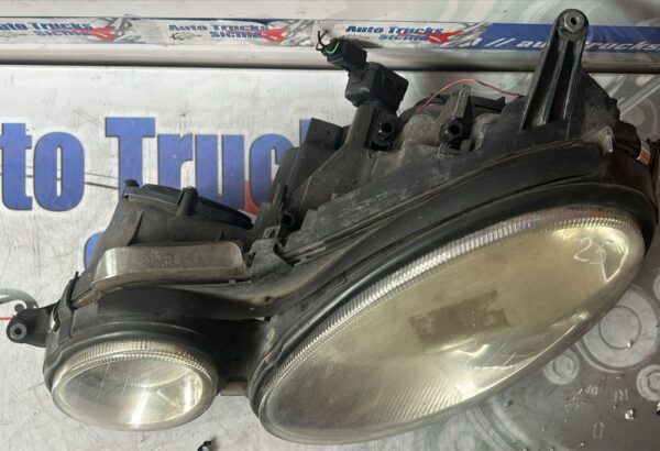 Faro sx Mercedes Classe E W211 - immagine 2