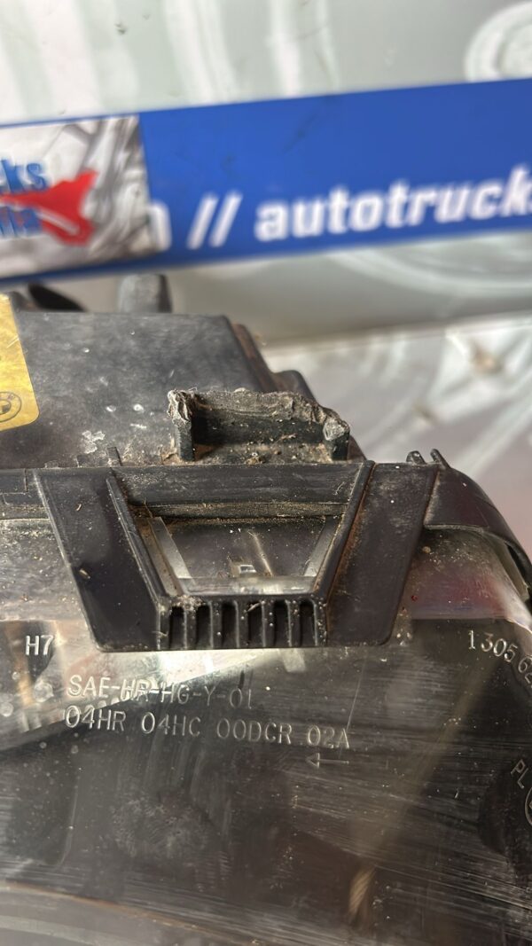 Faro dx Xeno BMW 320 E46 - immagine 3