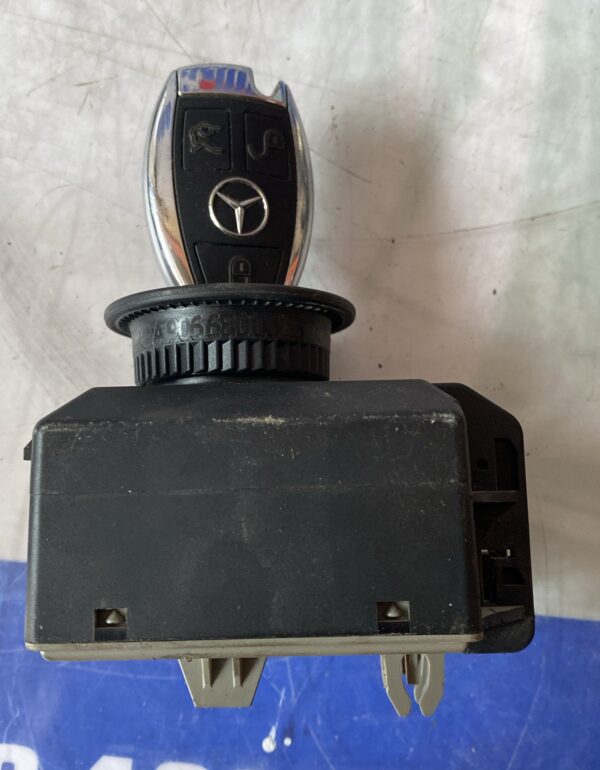 Blocchetto accensione Mercedes Classe E220 W212 - immagine 4