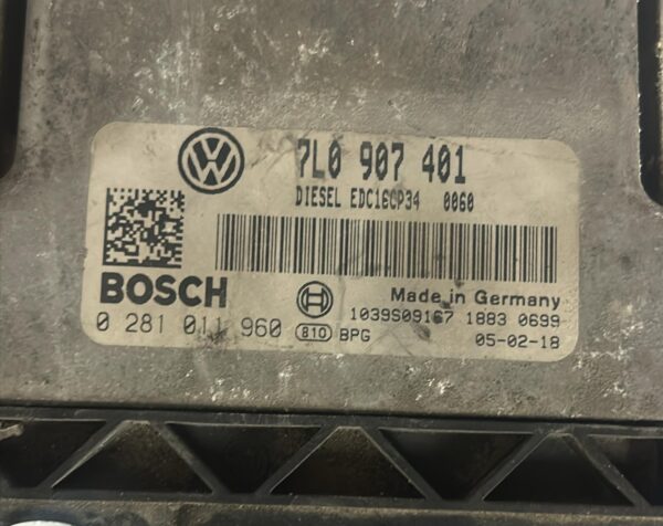 Centralina motore VW Touareg 3.0 1^serie - immagine 2