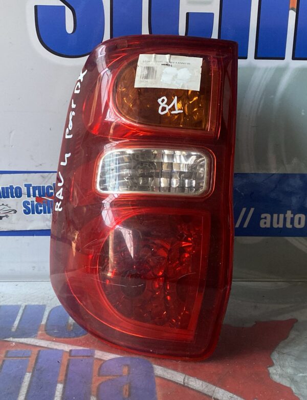 Stop/Fanale dx Toyota Rav 4 L