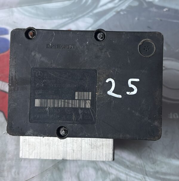 ABS Mercedes CLK 270 2.7 W209 - immagine 4